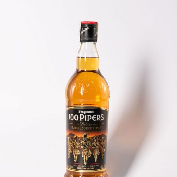 Whisky 100 Pipers 70cl:.